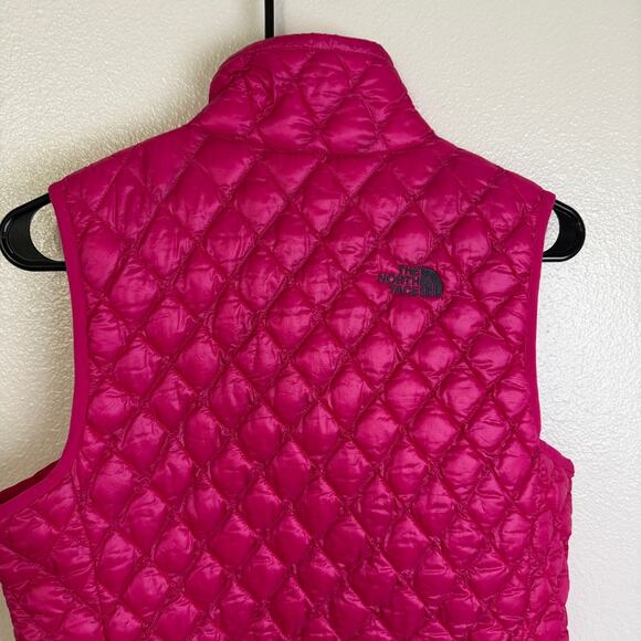 North Face Thermoball Puffer Vest Jacket Pink Womens Medium Quilted Outdoors Zip - Picture 6 of 10